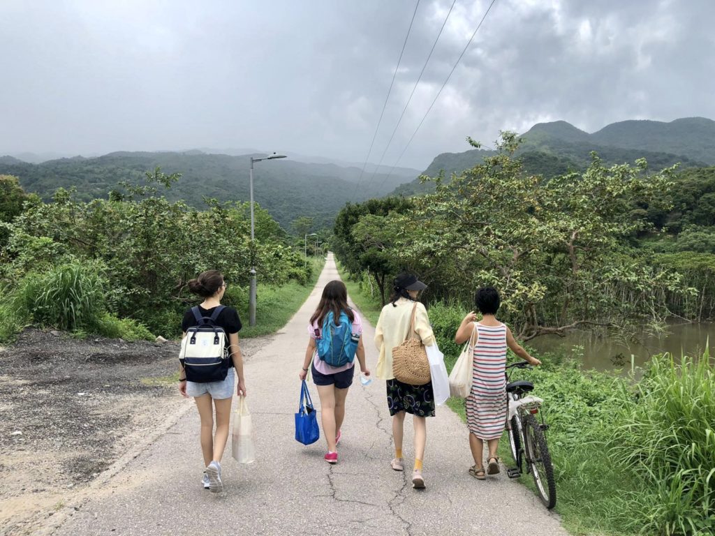 Four friends hiking in Nam Chong, so close to Shenzhen